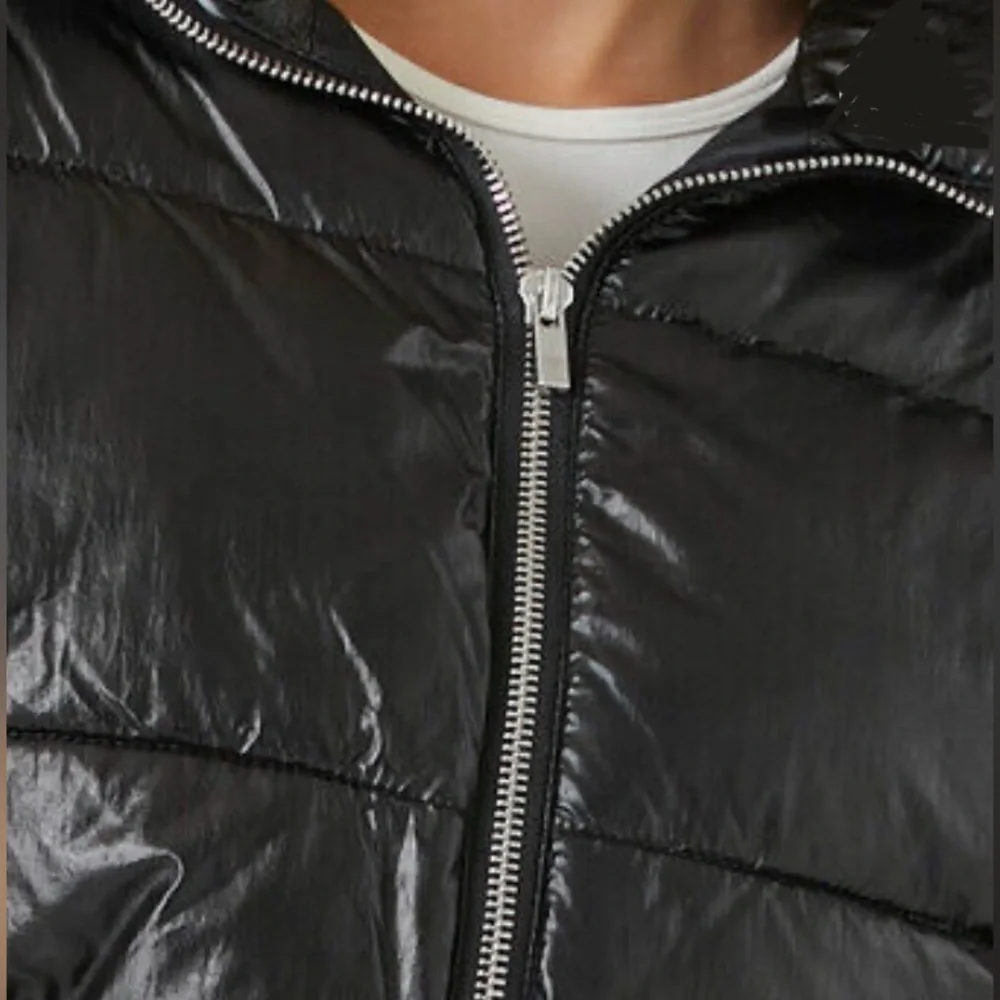 Women's Black Cropped Puffer Jacket Size Small